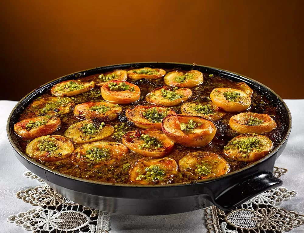 Мясо с персиками Мясо с персиками