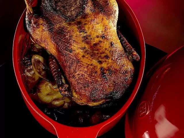 Курица с розмарином и нежными овощами